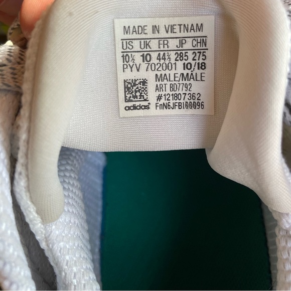 Adidas ADV/91-18. 10.5 white tennis shoes - Picture 4 of 7